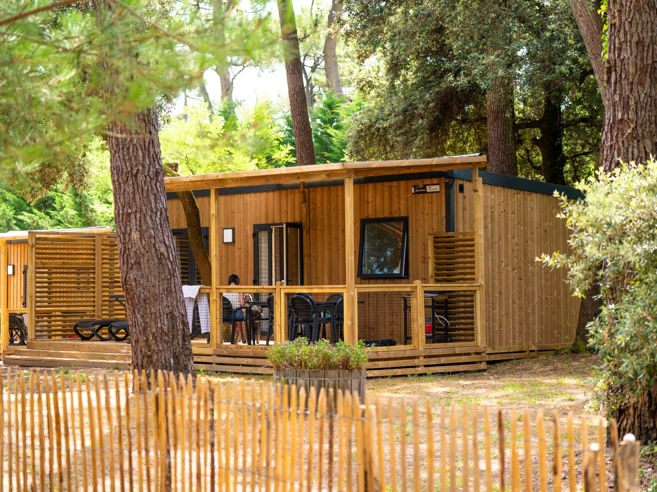 Flower Saint Trojan Camping MonPlaisir 24 0